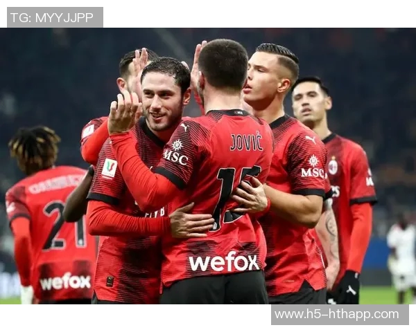 意媒报道囧叔希望引进强力中锋大菲尔莱万齐尔克泽成热门人选