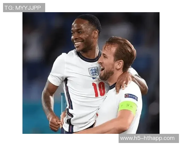 希勒评选英超最佳阵容哈兰德与B费领衔马奎尔和凯尔沃克也在其中 希勒评选英超最佳阵容哈兰德与B费领衔马奎尔和凯尔沃克也在其中