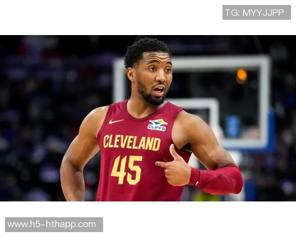 米切尔状态火热单场轰下35分18投13中正负值高达38