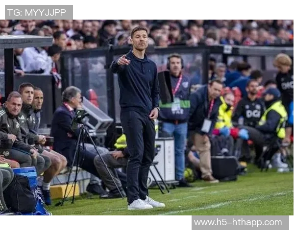 阿隆索坚决反对巴萨与黄潜的西甲海外赛称其为扭曲现象