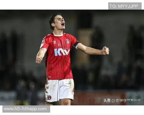 曼联正式签约德比郡青年队16岁门将查理哈迪开启新篇章