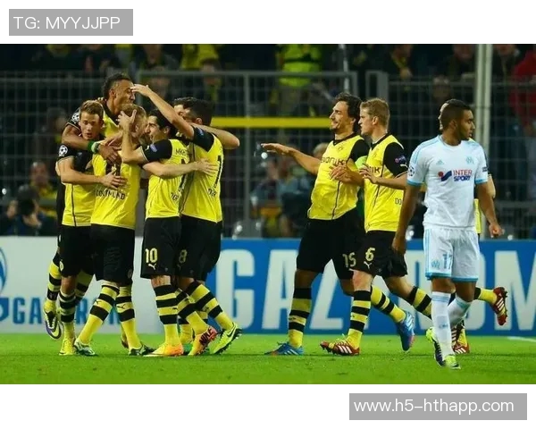 德甲三强拜仁斯图加特多特每轮比赛均有进球展现强大攻击力